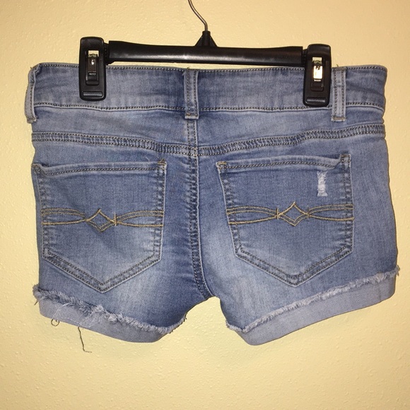 Light Wash Shorts Mudd size3 - Picture 2 of 3